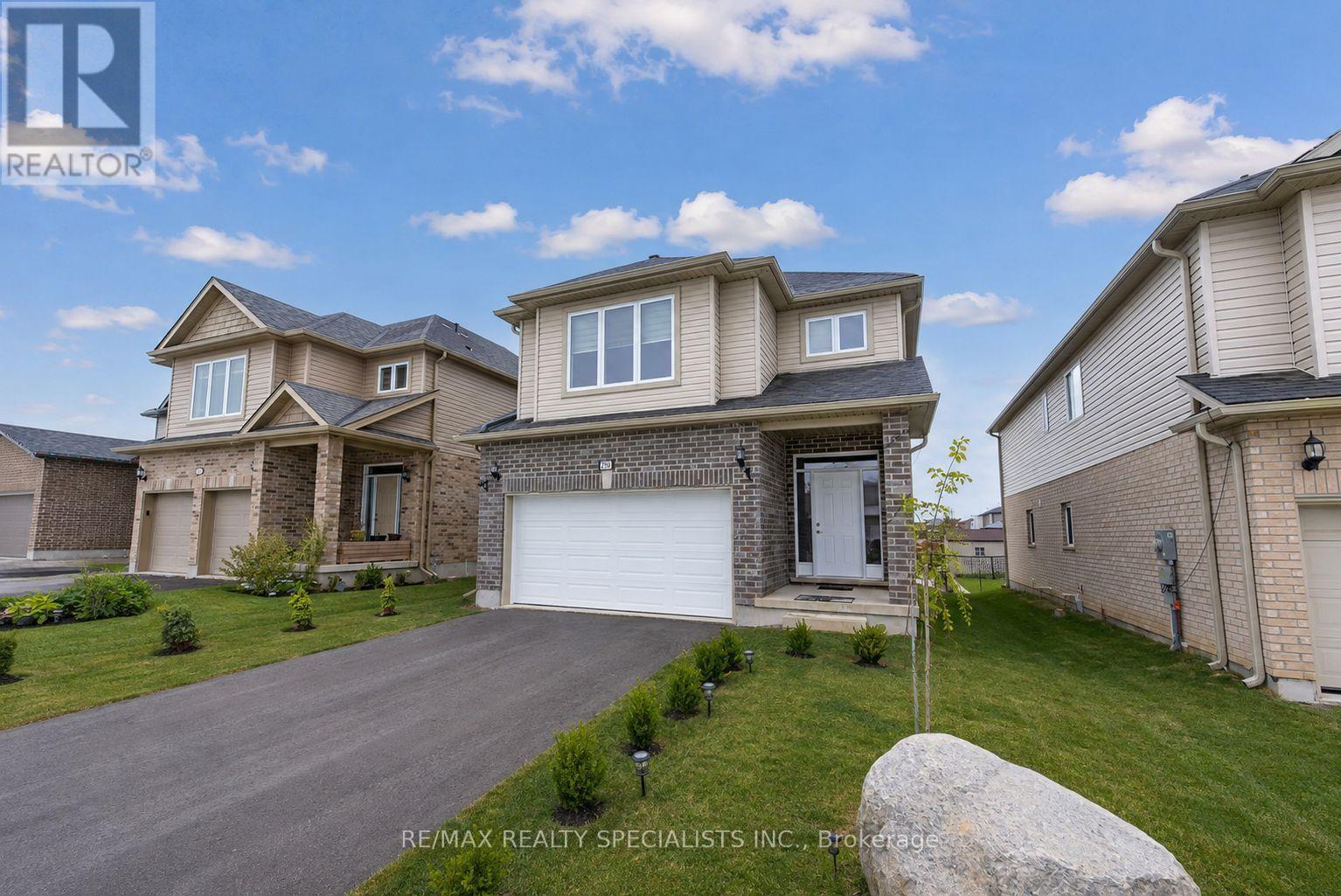 3251 TURNER CRESCENT - 15