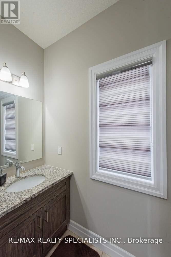 3251 TURNER CRESCENT - 3