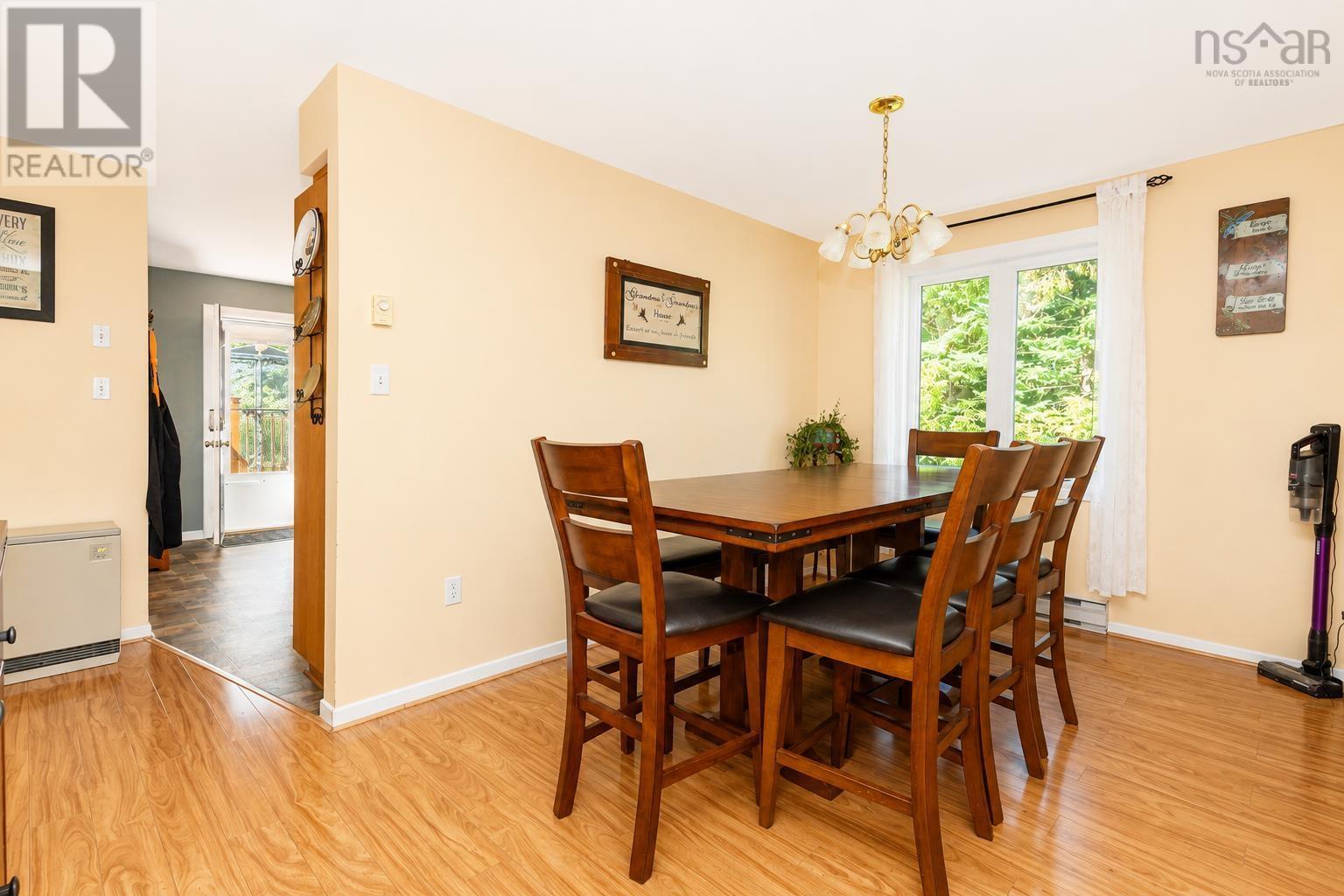 488 Purves Street - 12