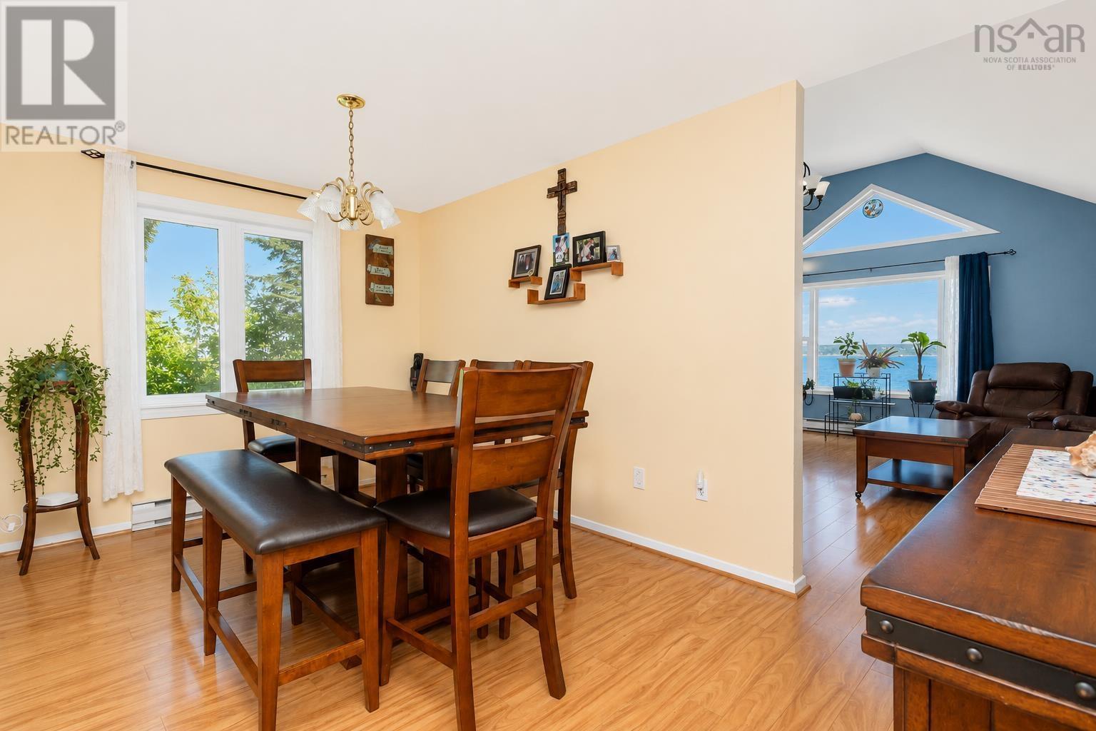 488 Purves Street - 11