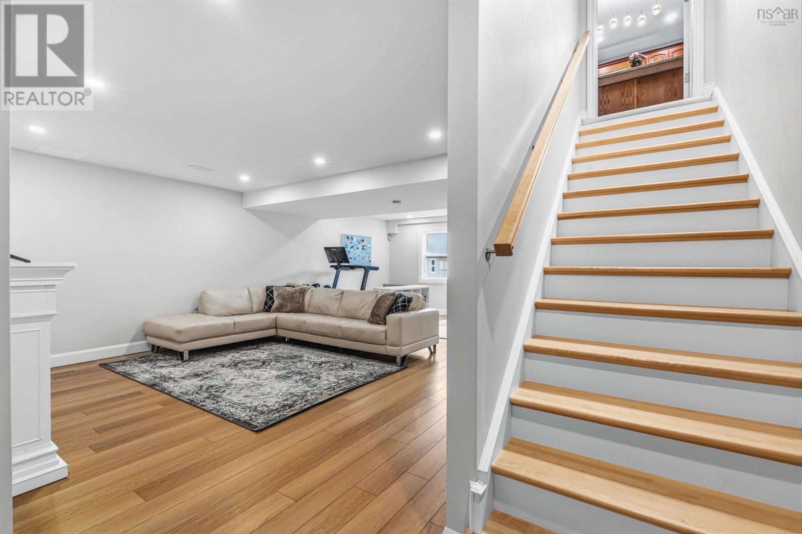 Property 37 of 48 of 271 Newbury Road