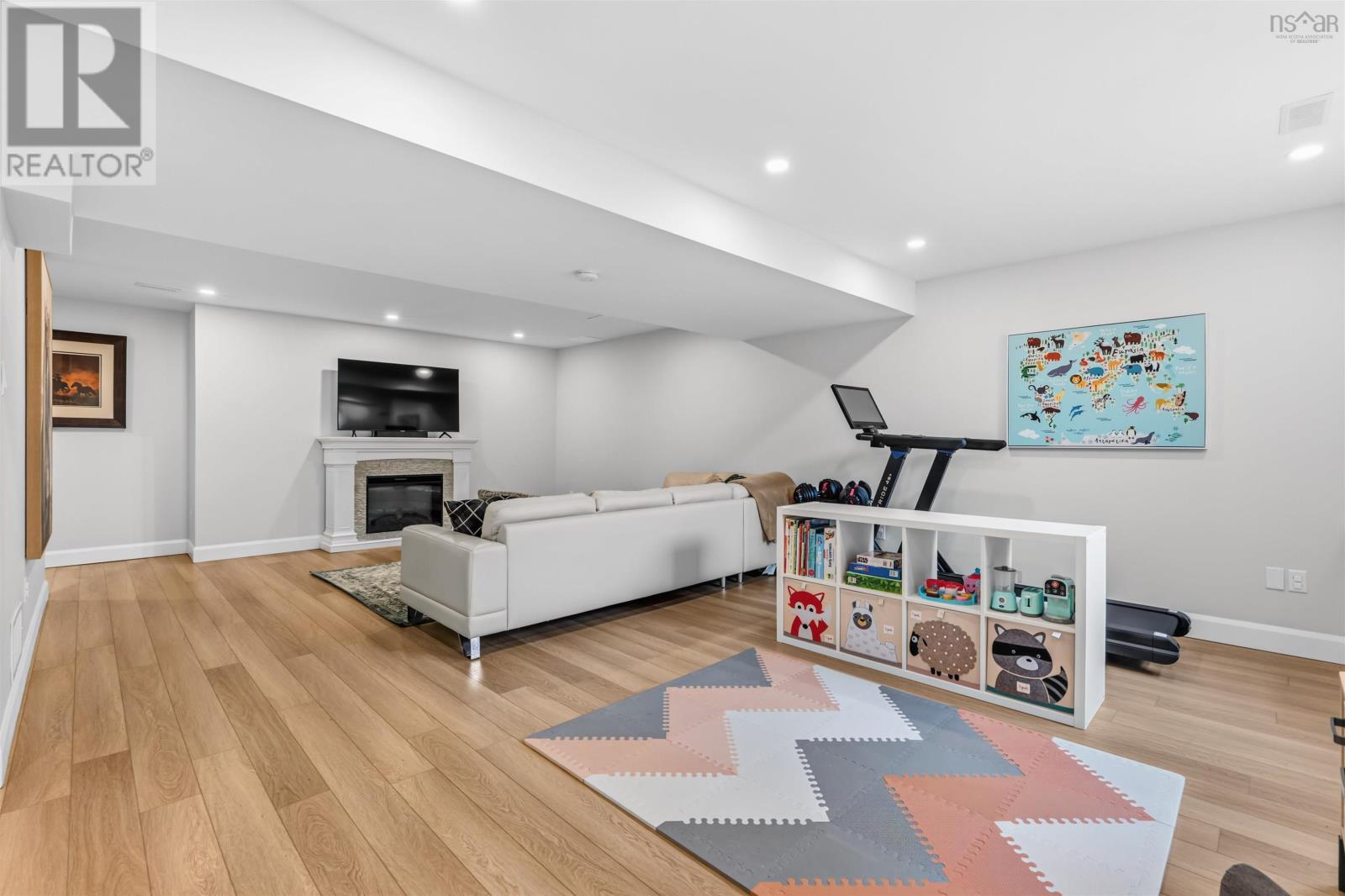 271 Newbury Road - 40