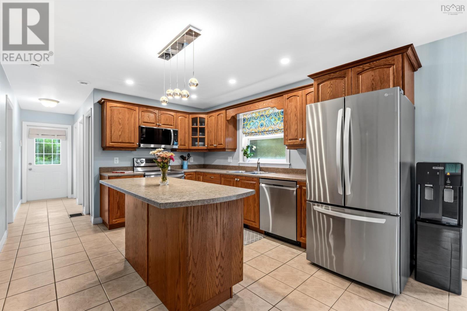 Property 8 of 48 of 271 Newbury Road