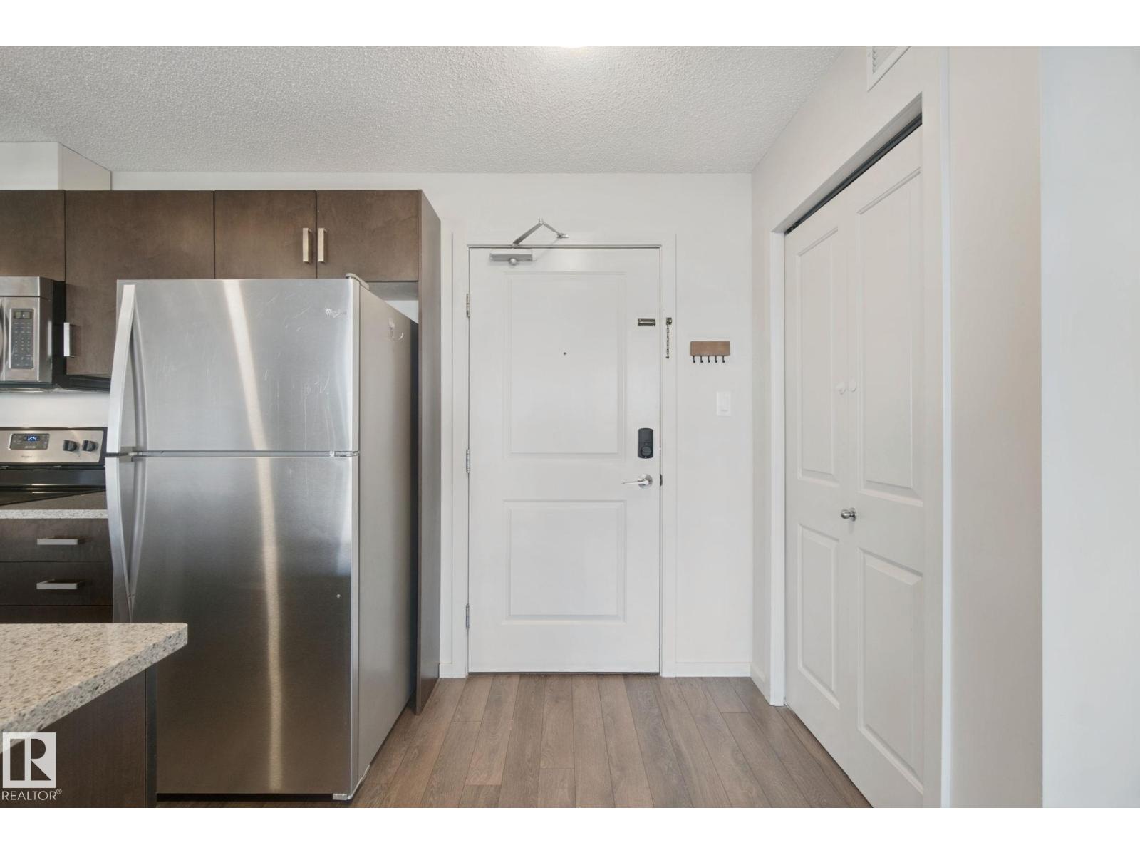 #330 390 Windermere RD NW - 26