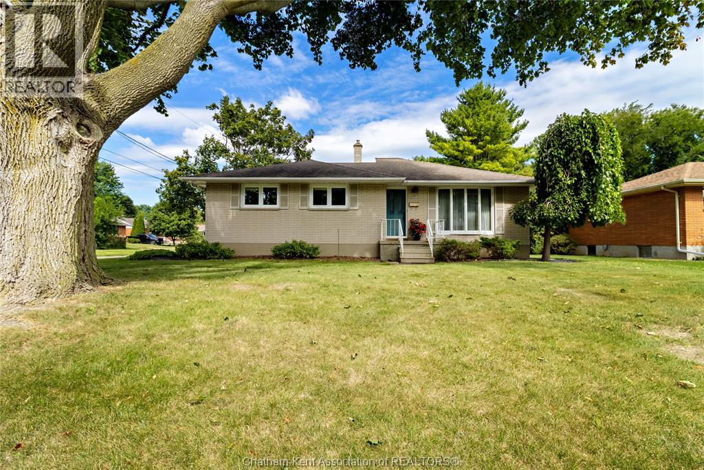 199 TWEEDSMUIR AVENUE East - 2