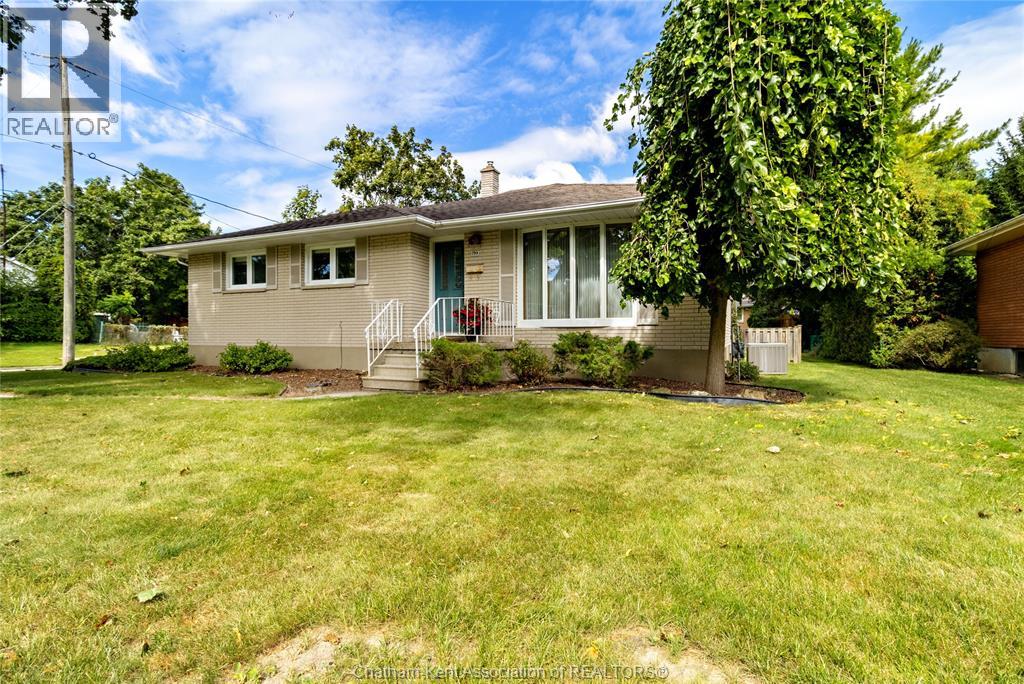 199 TWEEDSMUIR AVENUE East - Image 3