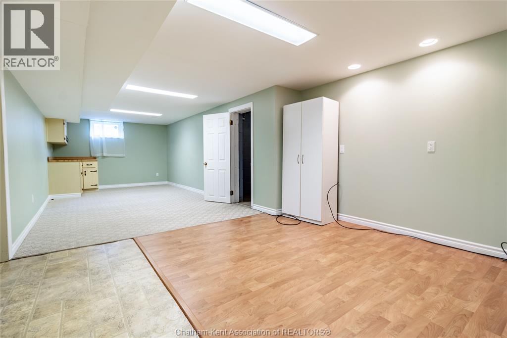 199 TWEEDSMUIR AVENUE East - Image 35