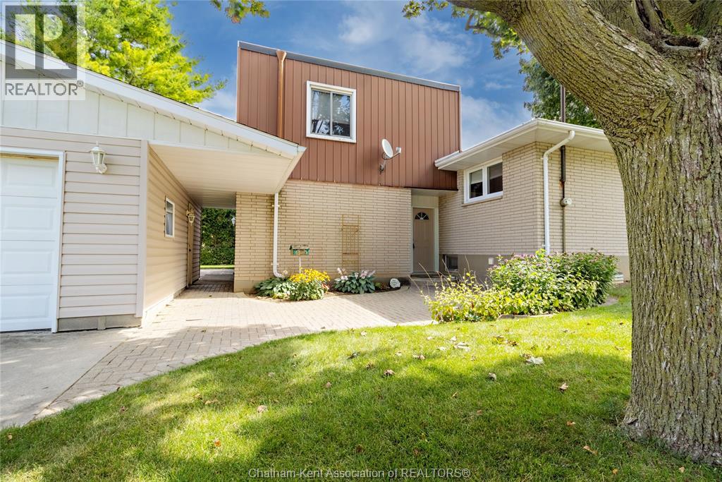 199 TWEEDSMUIR AVENUE East - 40