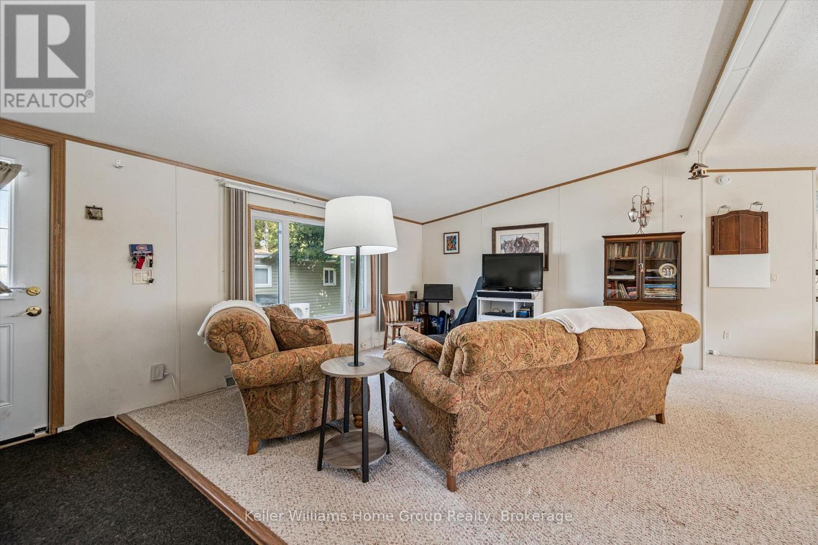 9 FIRST AVENUE - Image 7