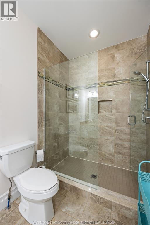1800 CYPRESS AVENUE - 24
