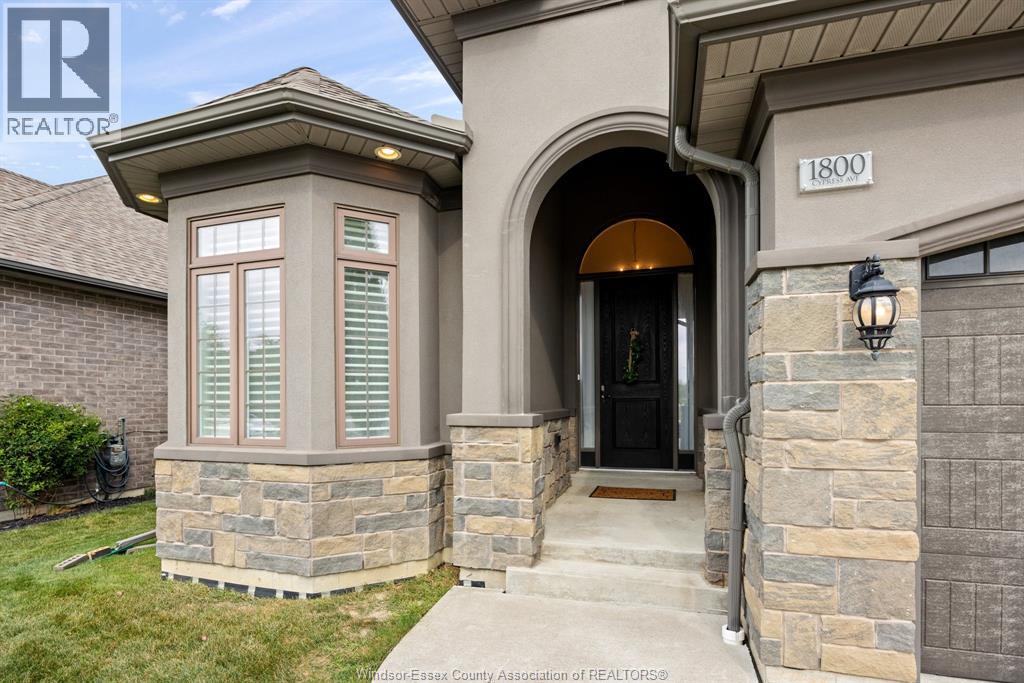 1800 CYPRESS AVENUE - 4