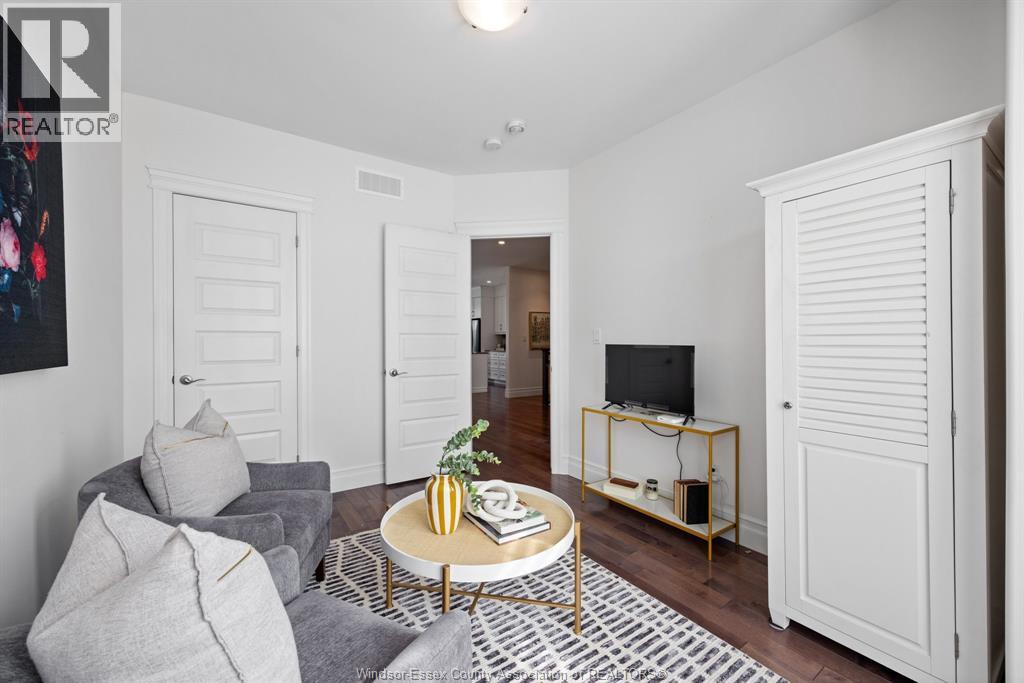 1800 CYPRESS AVENUE - 8