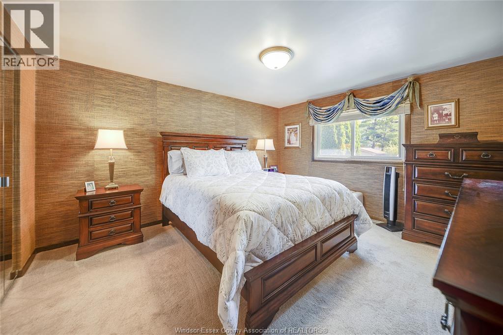380 WOODRIDGE DRIVE - Image 13