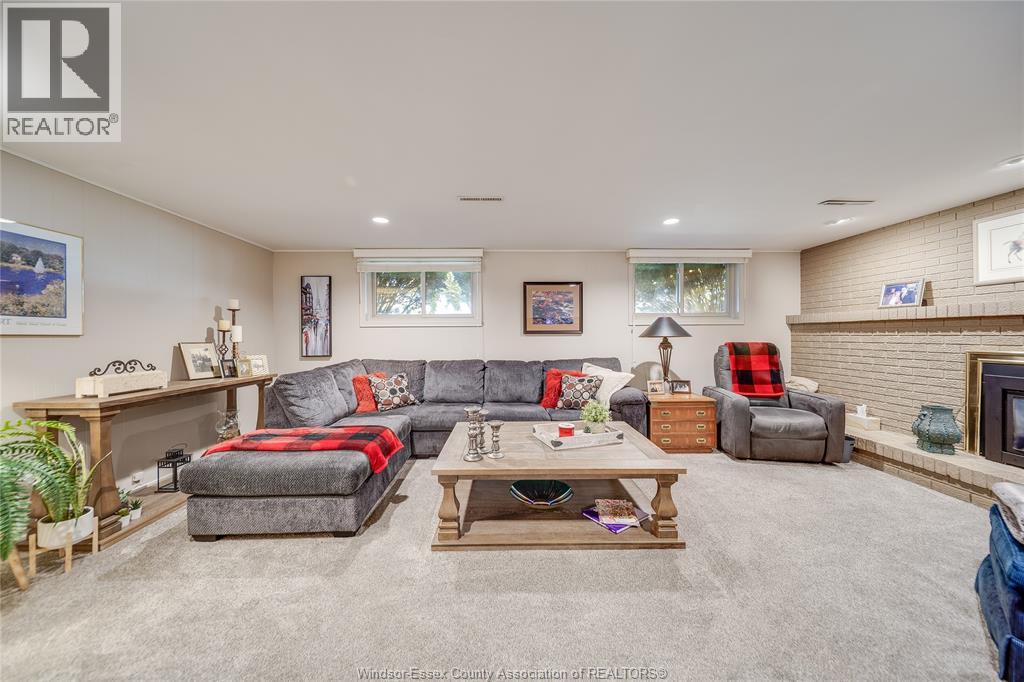 380 WOODRIDGE DRIVE - Image 18
