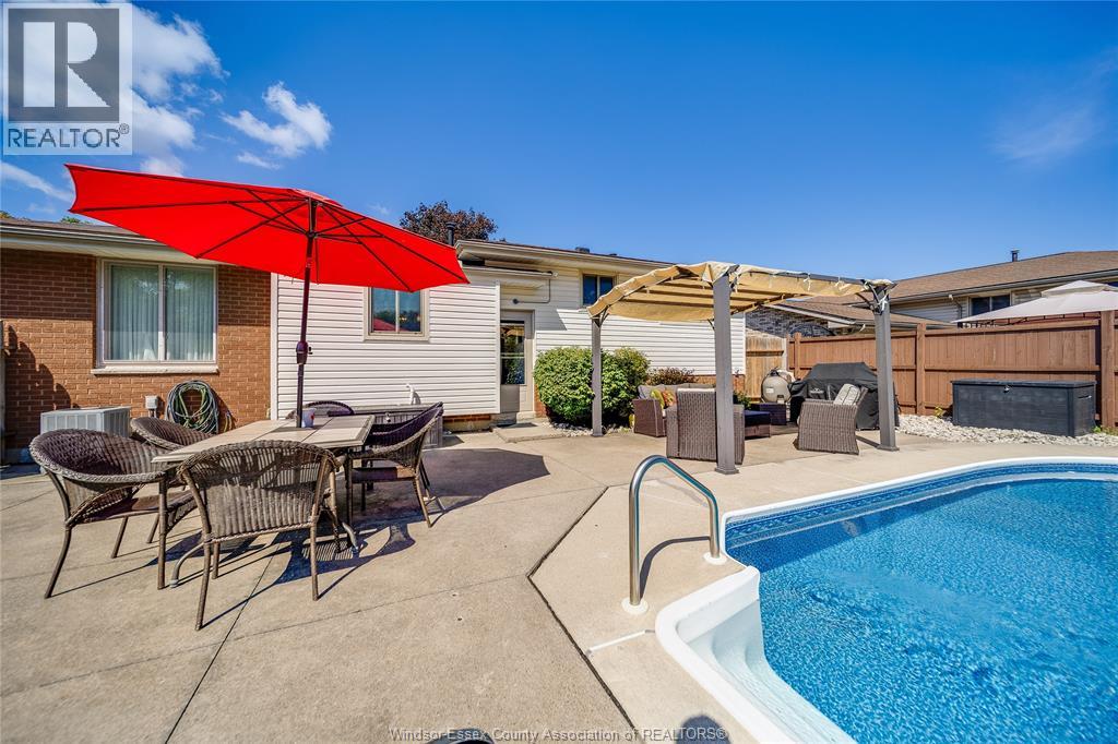 380 WOODRIDGE DRIVE - 28