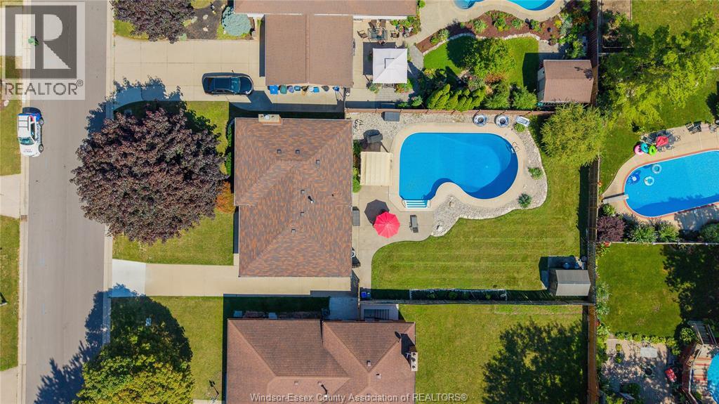 380 WOODRIDGE DRIVE - 34