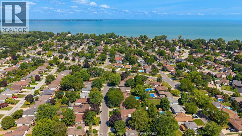 380 WOODRIDGE DRIVE - 35
