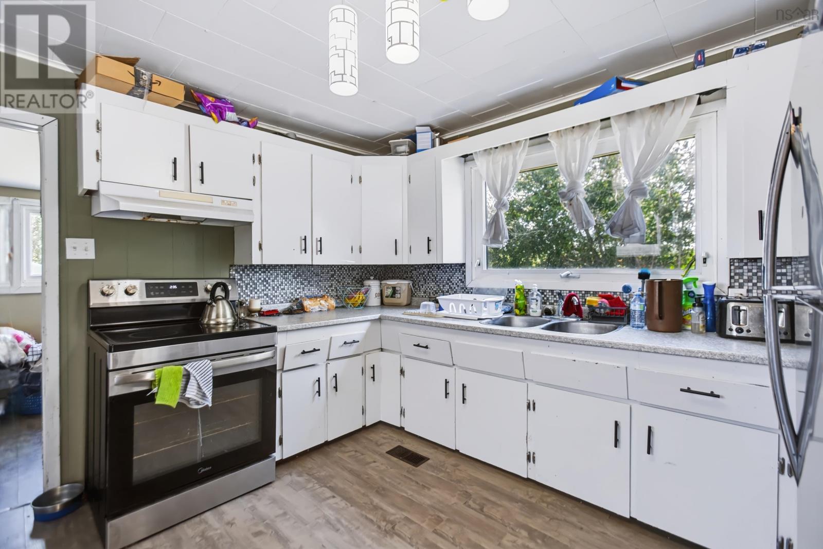 Property 7 of 23 of 8 Lusby Street