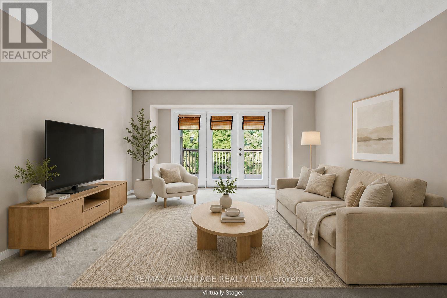 #18 122 SHERWOOD FOREST SQUARE - 12