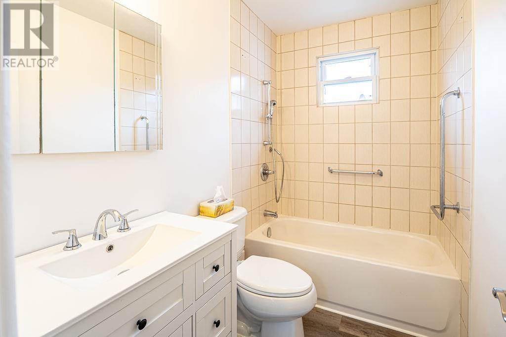 356 Kingsway Ave. - Image 18
