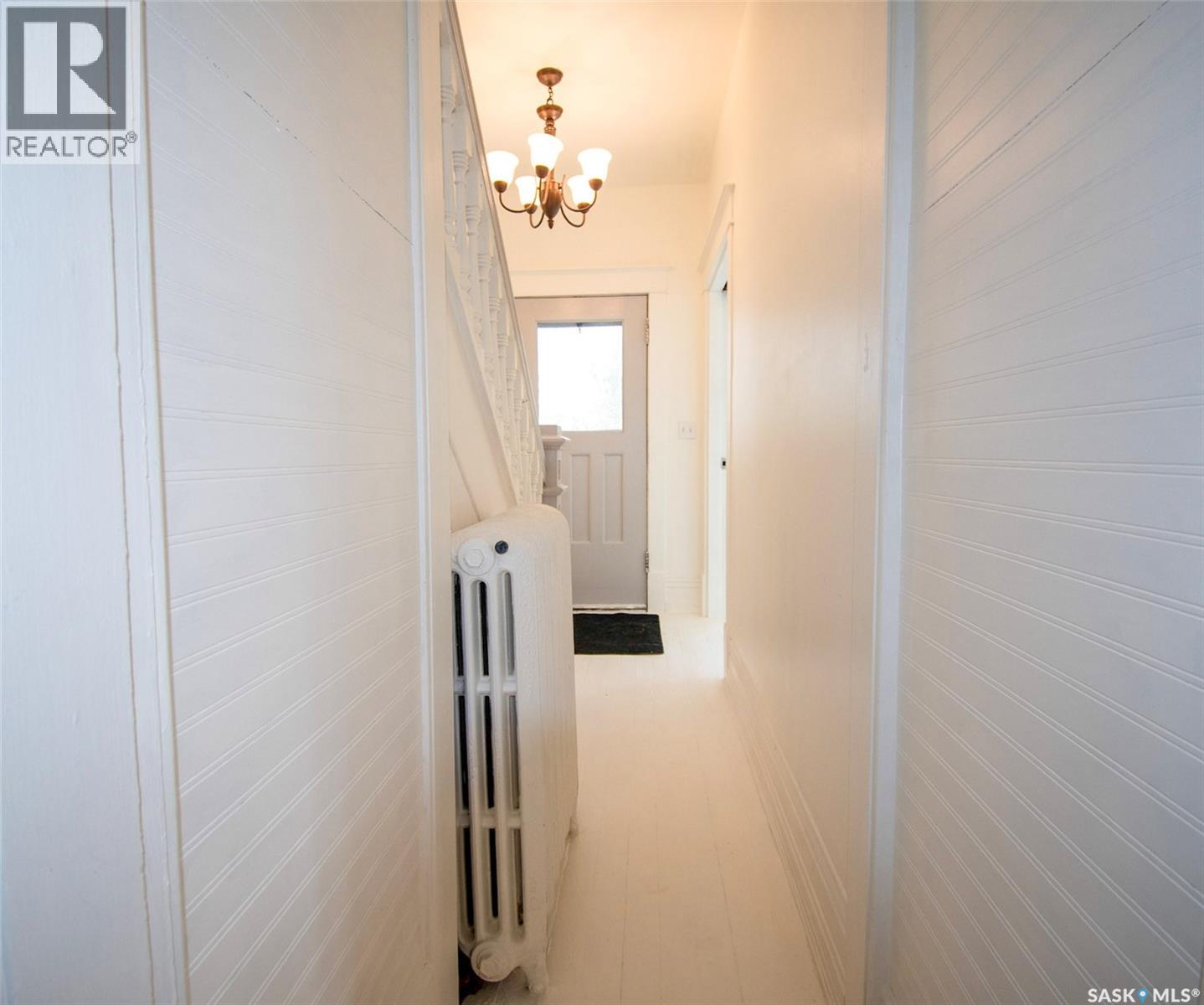 760 James STREET N - 24