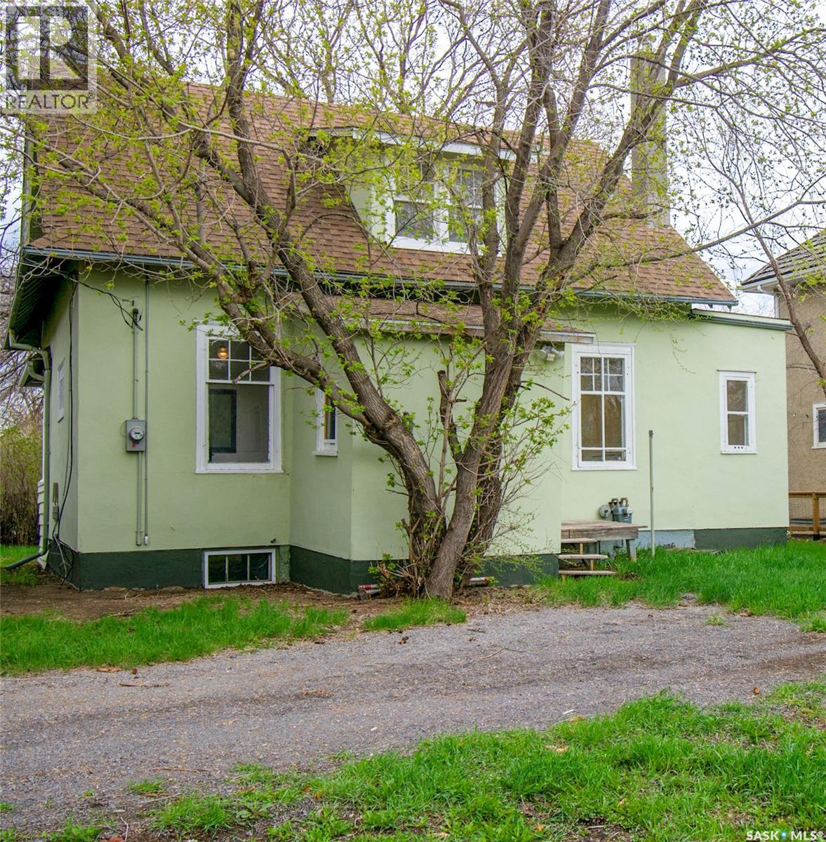 760 James STREET N - 58