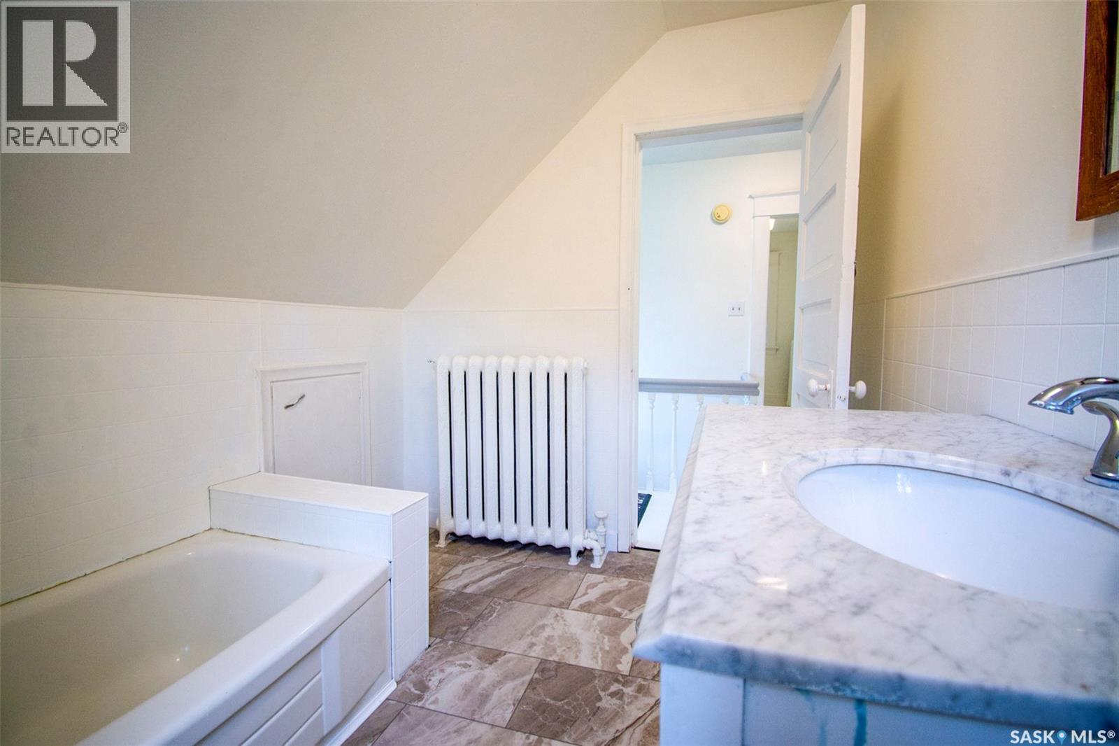 760 James STREET N - Image 34