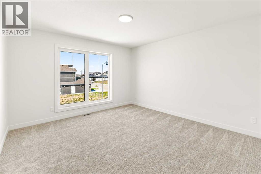 Listing photo – 130 Norseman Close, Penhold