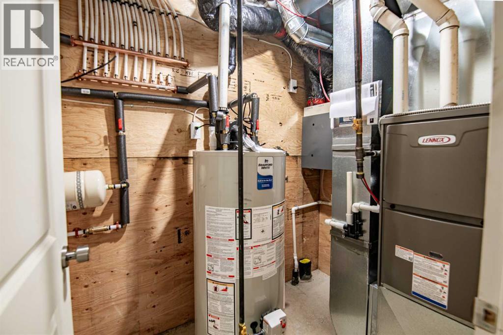 Listing photo – 130 Norseman Close, Penhold