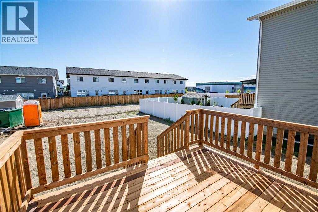 Listing photo – 130 Norseman Close, Penhold