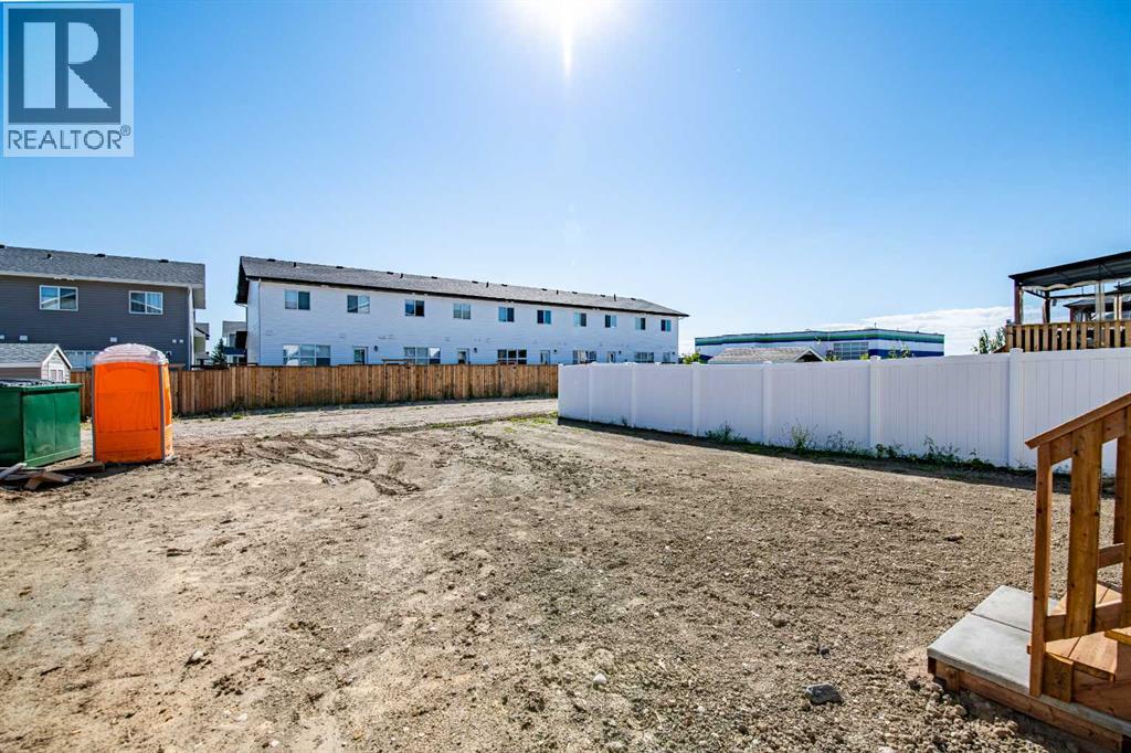 Listing photo – 130 Norseman Close, Penhold