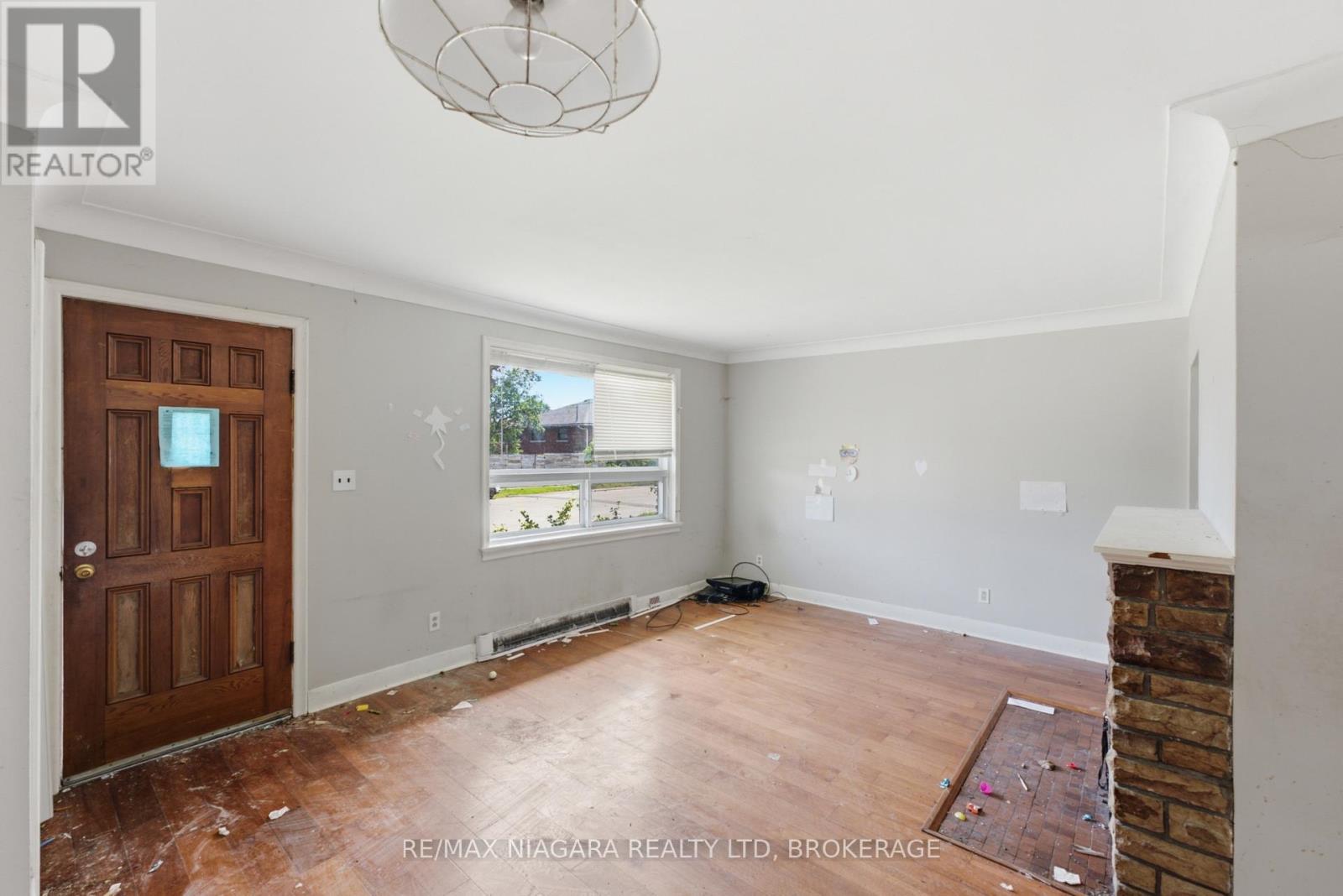 143 NORTH CRESCENT - 6