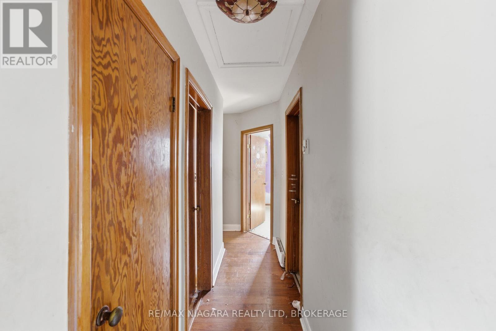 143 NORTH CRESCENT - 9