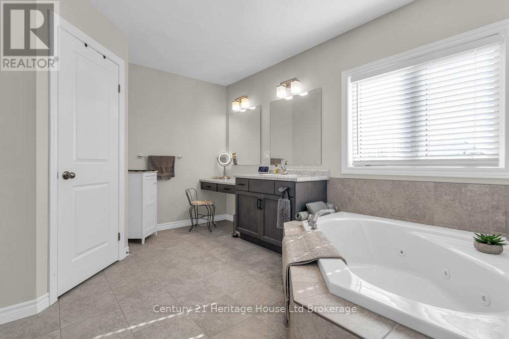 29 BROOKSIDE LANE - 22