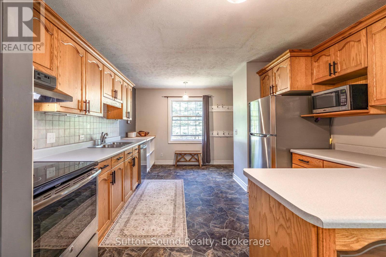 300394 GREY ROAD 170 ROAD - Image 12