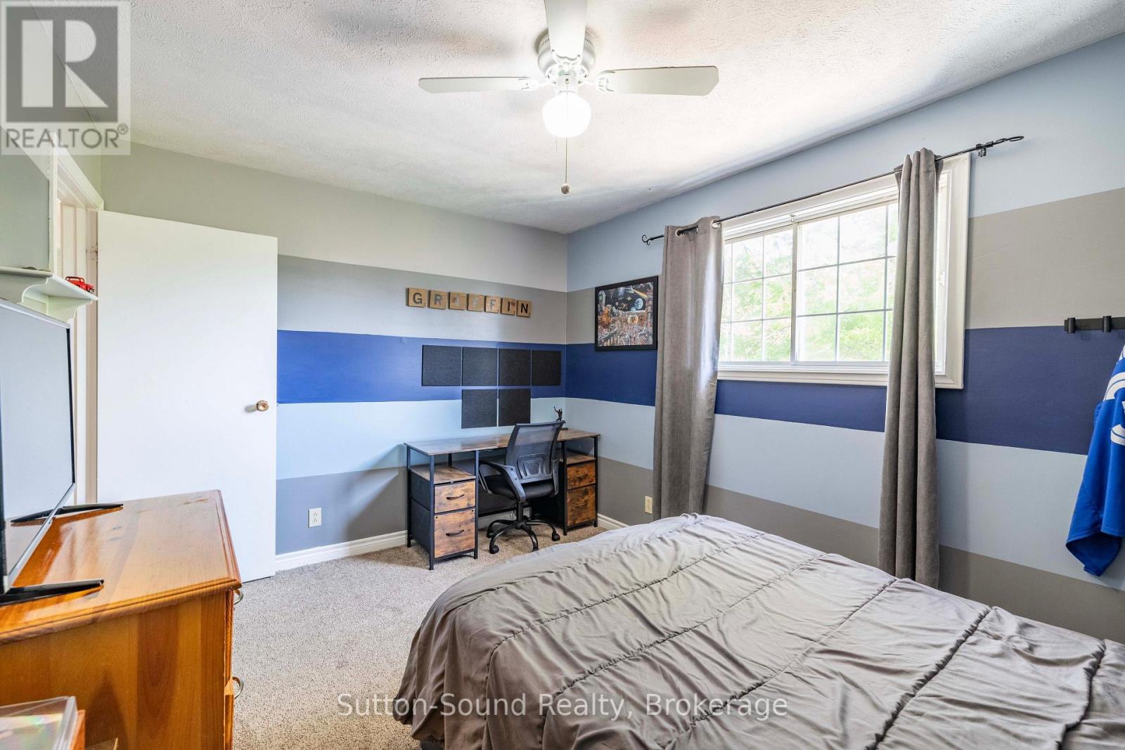 300394 GREY ROAD 170 ROAD - 20