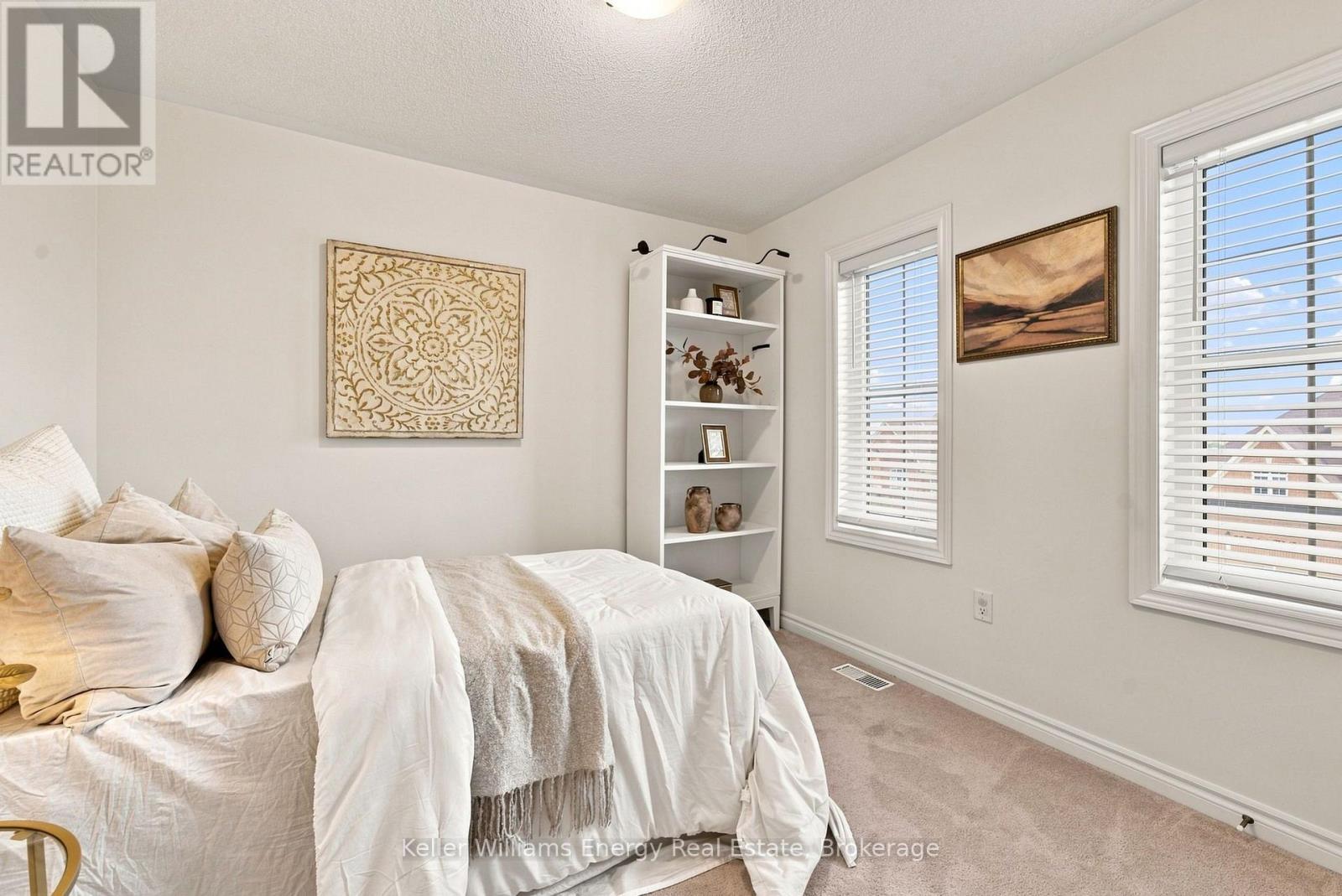 94 ELEPHANT HILL DRIVE - 28