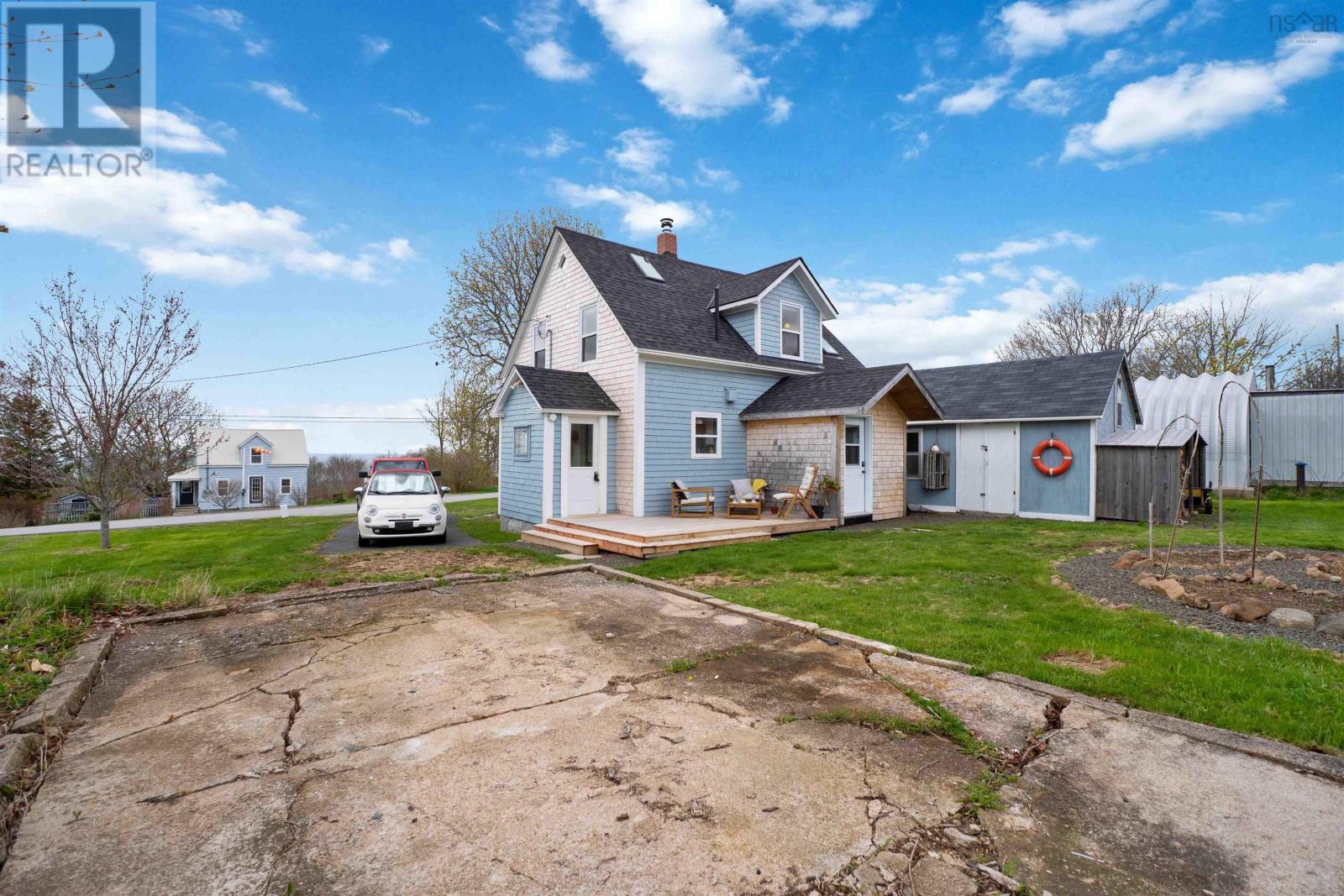 Property 38 of 49 of 521 Granville Road