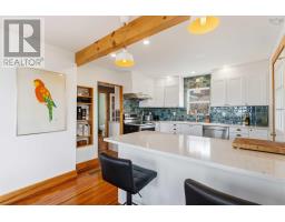 Family room - 521 Granville Road, Victoria Beach, NS B0S1K0 Photo 9