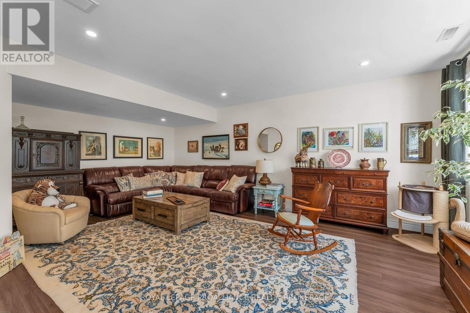 861 WINDERMERE DRIVE - Image 33