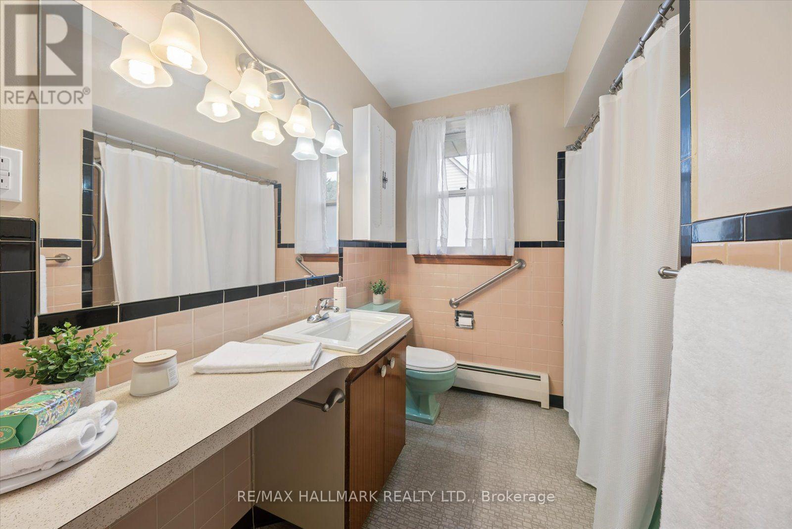 51 ALLISTER AVENUE - Image 25