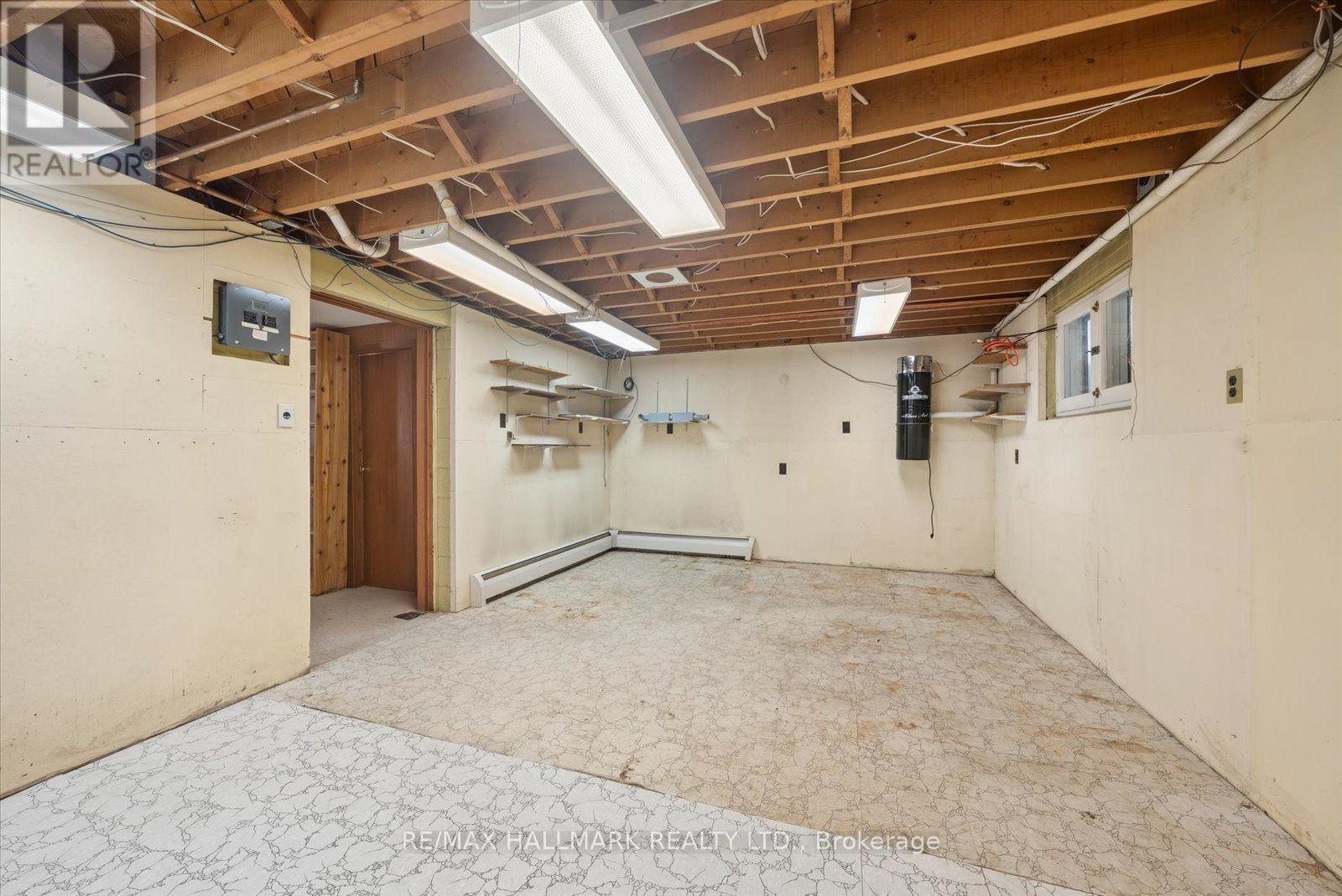51 ALLISTER AVENUE - 31