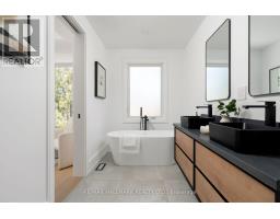 104 Yardley Avenue, Toronto, ON M4B2B1 Photo 29