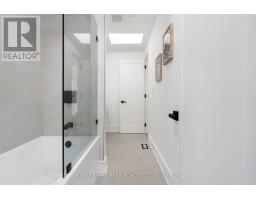 104 Yardley Avenue, Toronto, ON M4B2B1 Photo 32