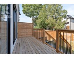 104 Yardley Avenue, Toronto, ON M4B2B1 Photo 47