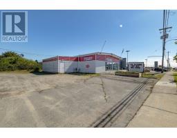 42 Starrs Road, Yarmouth, NS B5A2T4 Photo 8