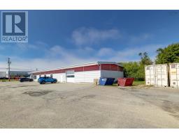 42 Starrs Road, Yarmouth, NS B5A2T4 Photo 6