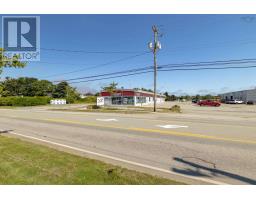 42 Starrs Road, Yarmouth, NS B5A2T4 Photo 7