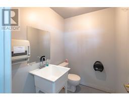 42 Starrs Road, Yarmouth, NS B5A2T4 Photo 20