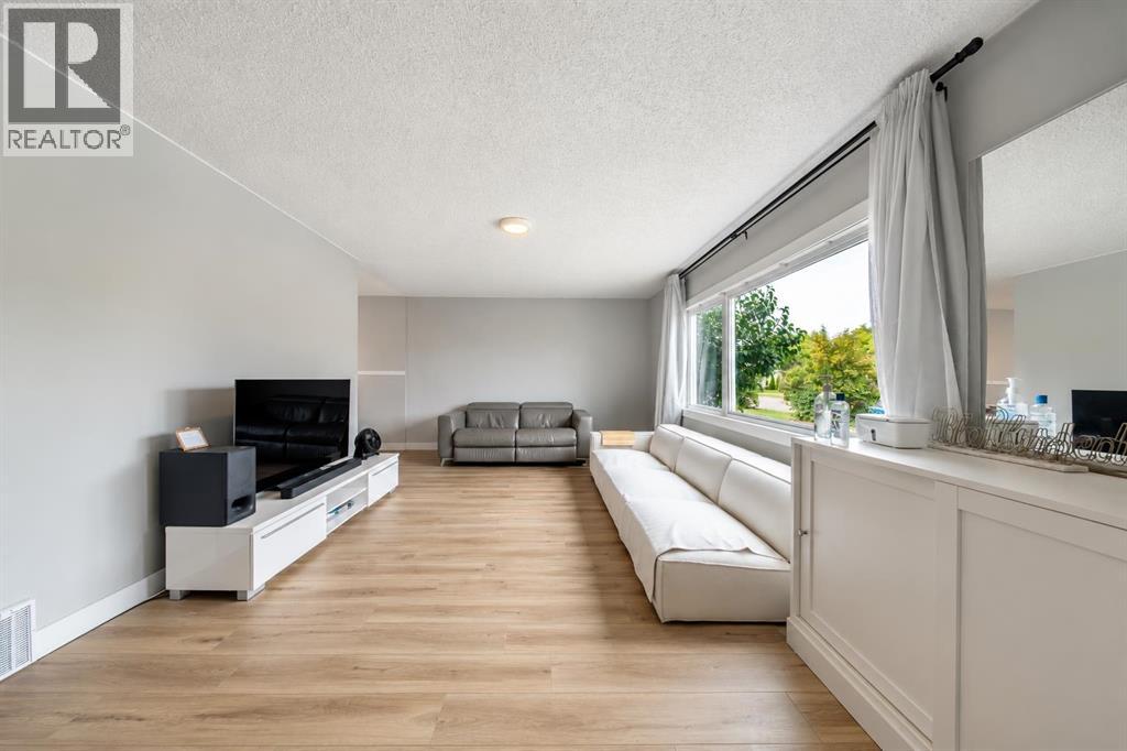Listing photo – 516 Terrace Park, Red Deer